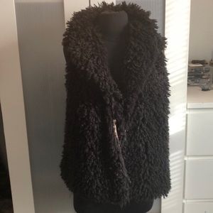 Betsy Johnson Faux Fur Vest Size Large
